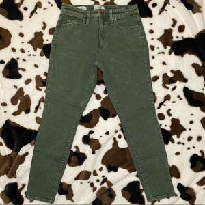 Women’s Universal Thread jeans!!